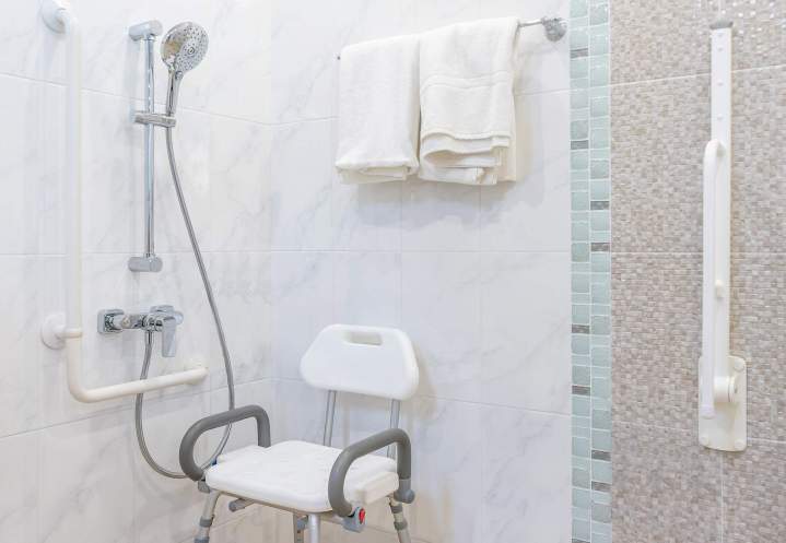 Salle de bain PMR Épinal